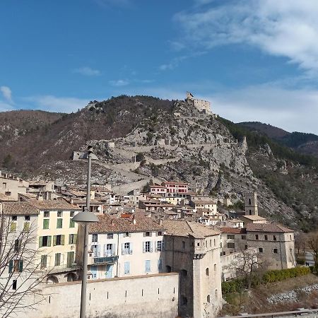 Hotel Le Vauban Entrevaux Bagian luar foto