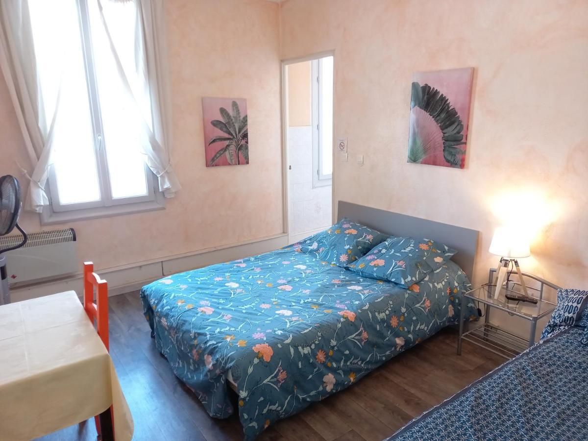 Hotel Le Vauban Entrevaux Bagian luar foto